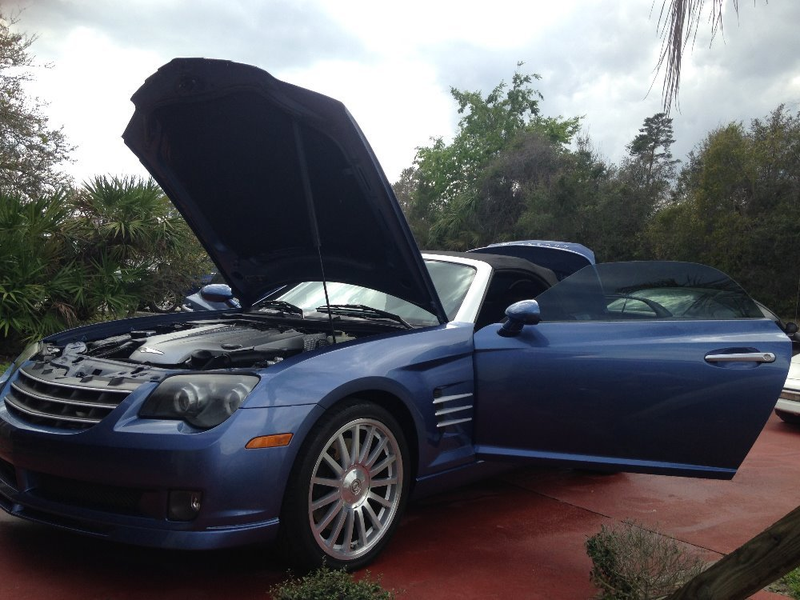 Illustration for article titled At $12,999, Could You Get Caught In This 2005 Chrysler Crossfire SRT-6?
